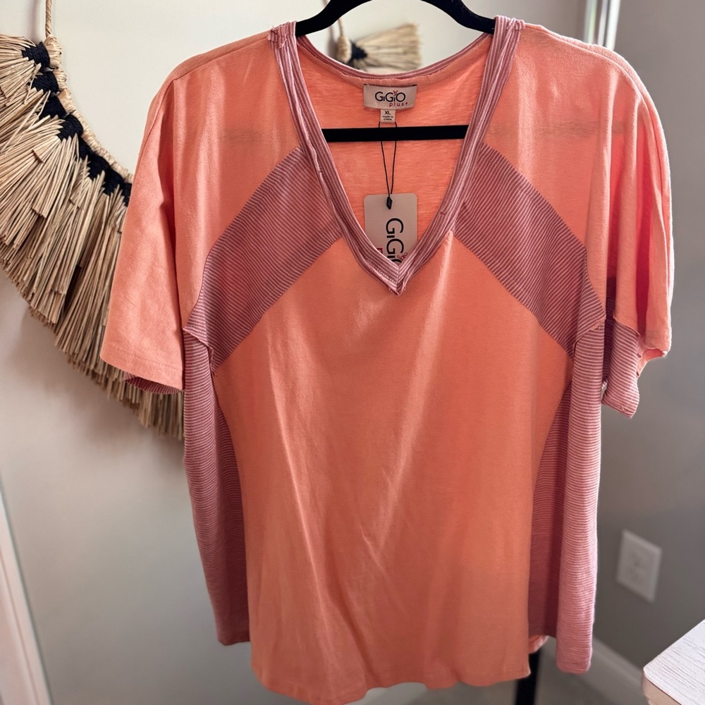 NWT GiGiO Top 🧡